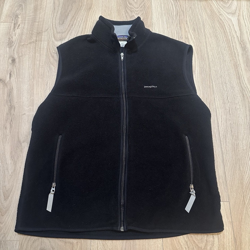 Men's Patagonia Black Synchilla Fleece Vest Extra Large Pockets Full Zip XL